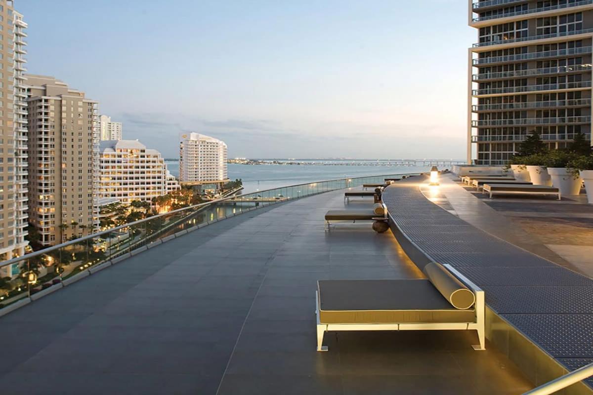 Luxury 2 Bd Free Pool + Gym + Casa vacanze *